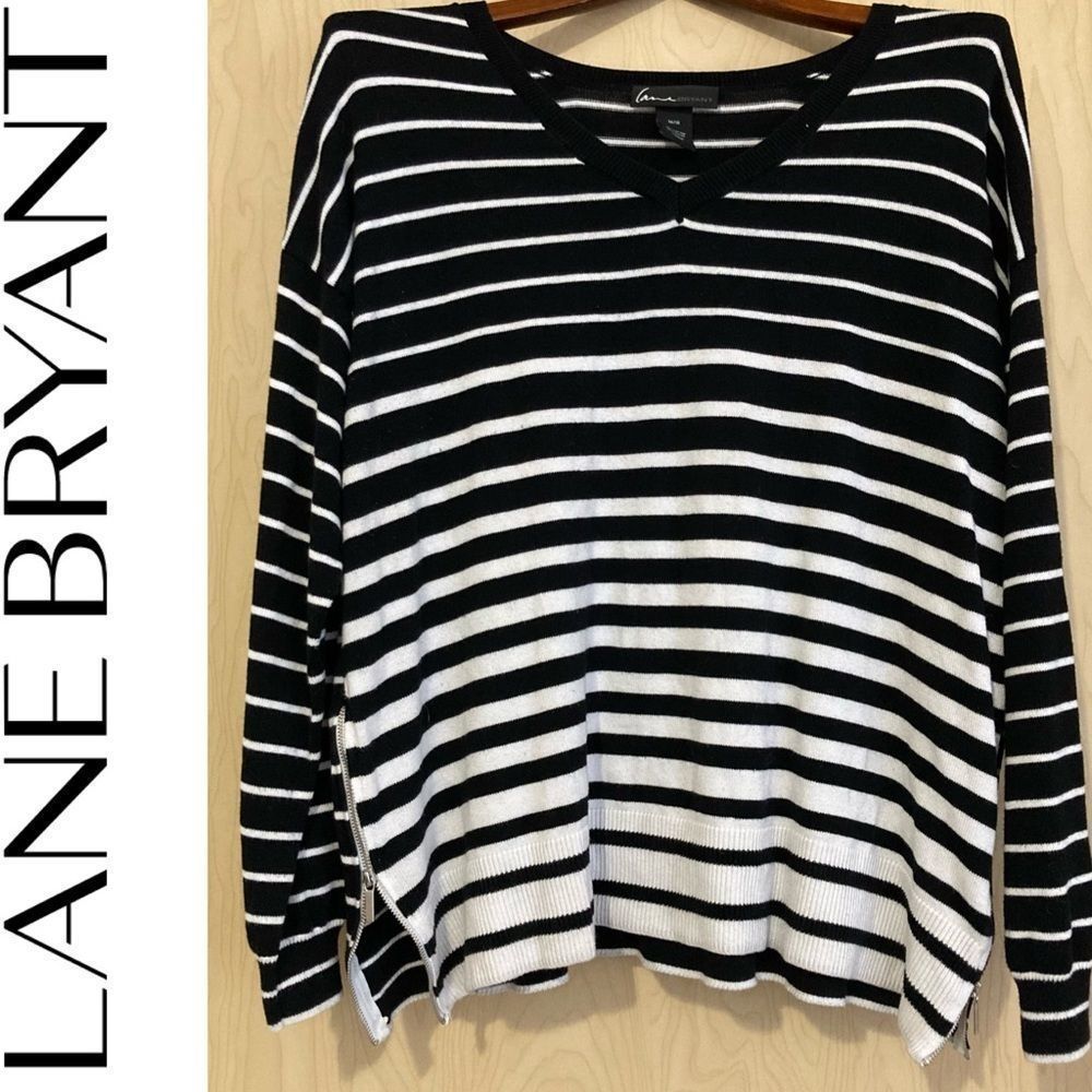 LANE BRYANT SIDE ZIP V-NECK SWEATER